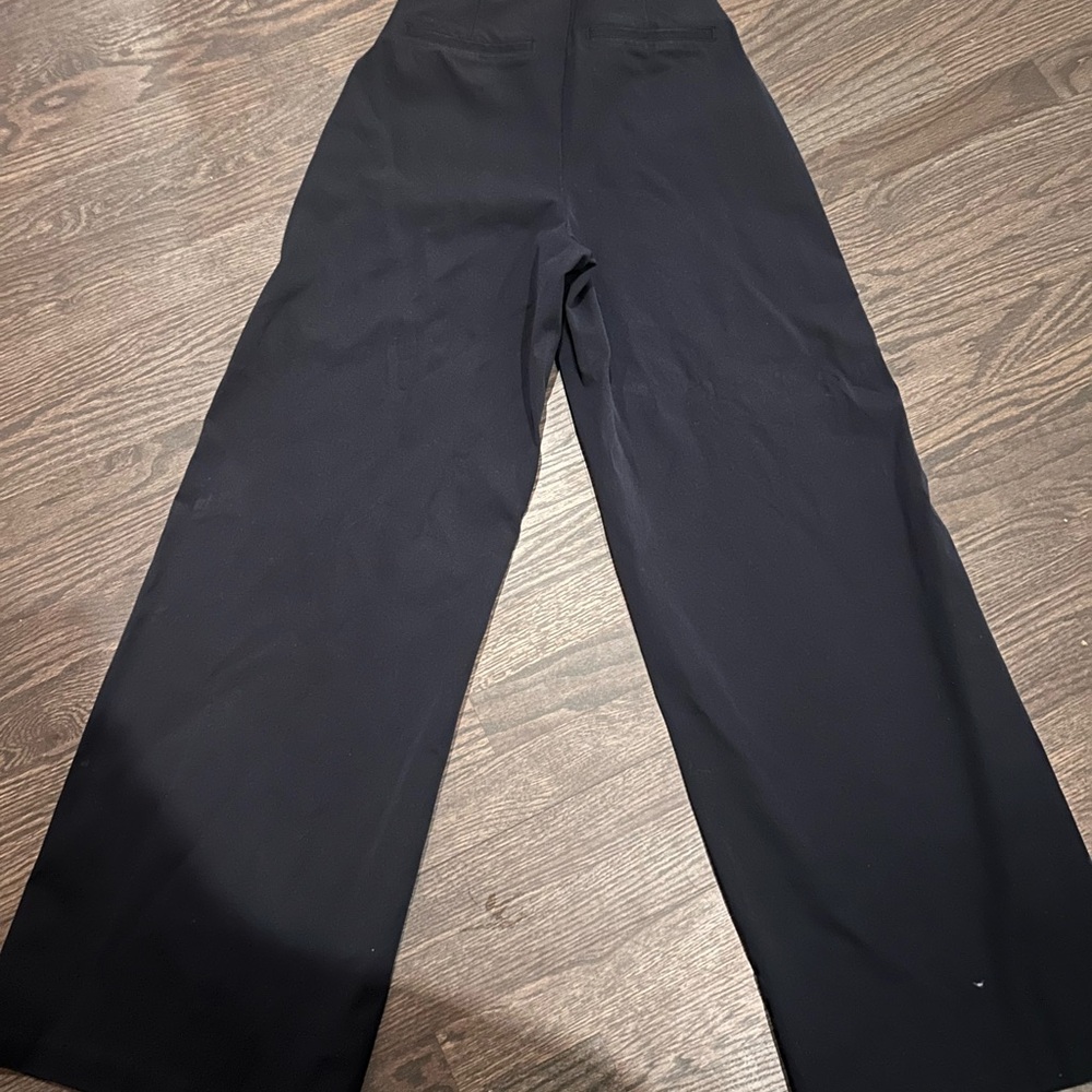 Old Navy high waist pixie super wide leg navy pants- m tall